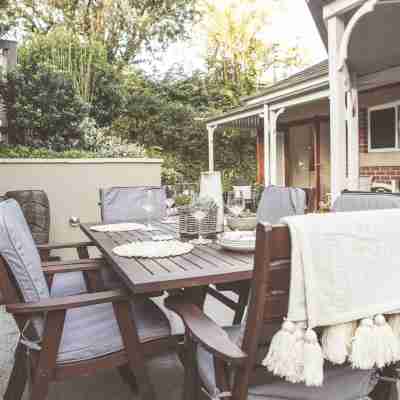 Diggers Beach Cottage Hotel Exterior