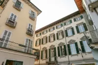 Verbania - Luxury Italy Apartments Hôtels à : Intra