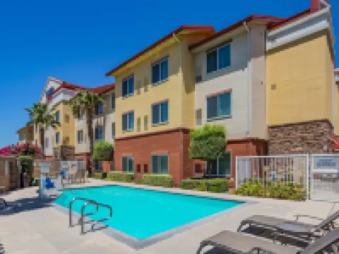 Fairfield Inn & Suites Turlock Hotels in Turlock