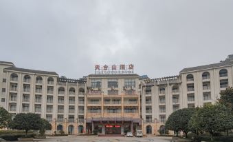 Tiantaishan Hotel