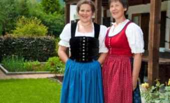 Gästehaus Enzianhof Hotel Garni - Housity