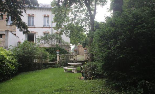 La Cabane du Canada - Housity