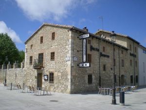 Hotel Puerta Romeros