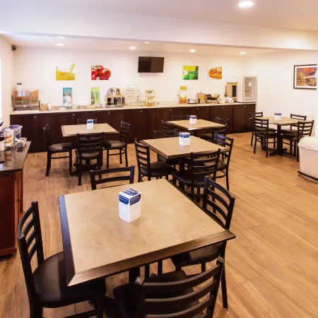 Cottage Grove Inn