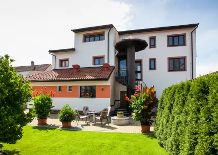 Pension Minor Отели в г. Ческе-Будеевице