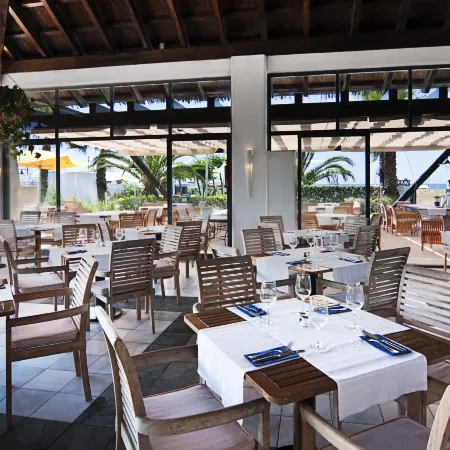DoubleTree by Hilton Islantilla Beach Golf Resort
