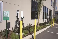 La Quinta Inn & Suites by Wyndham Morgan Hill-San Jose South - parking