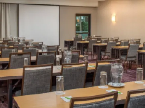 Sonesta Select Seattle Bellevue Redmond Hotels in Bellevue