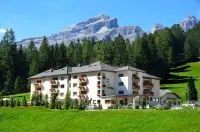 Hotel Cristallo - Wellness Mountain Living
