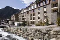 The Lodge at Ribasol Hotel a 