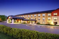Holiday Inn Express & Suites Aurora - Naperville Hotels in North Aurora