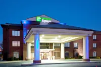 Holiday Inn Express & Suites Shelbyville