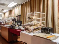 Ramada by Wyndham Oakland Downtown City Center Hotels in Oakland
