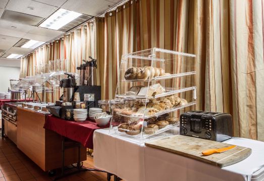 라마다 바이 윈덤 오클랜드 다운타운 시티 센터