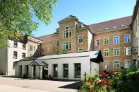 Bildungshaus St. Bernhard - Wohnen Und Tagen