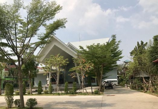 Mahatai Pattaya Hotel & Convention Over view