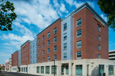 Courtyard Edgewater NYC Area Hotels in West New York