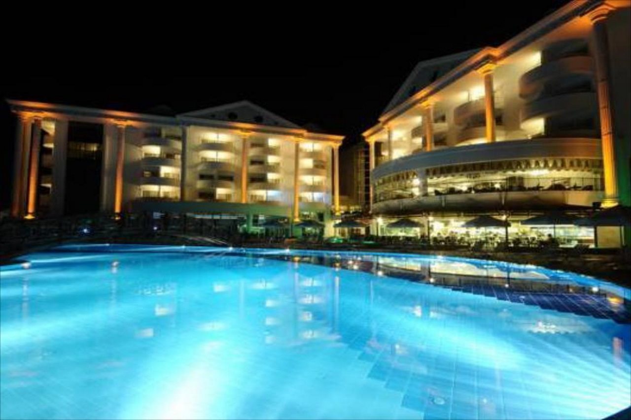 Roma Beach Resort and Spa