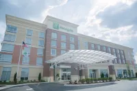 Holiday Inn Murfreesboro Отели рядом с достопримечательностью «Джорджтаун сквер»