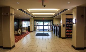 Holiday Inn Express & Suites Cumberland - la Vale