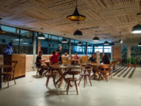 ホテル ブリオ セントロ バーニョスのホテル