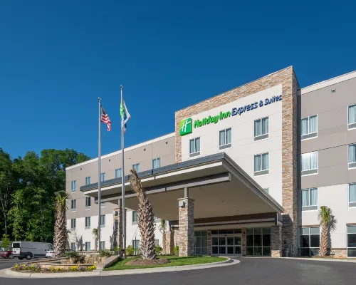 Holiday Inn Express & Suites CHARLOTTE AIRPORT by IHG Hotels near Enderly Park