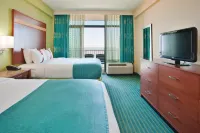 Holiday Inn & Suites Virginia Beach - North Beach