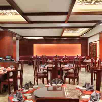 Four Points by Sheraton Manado Dining/Meeting Rooms