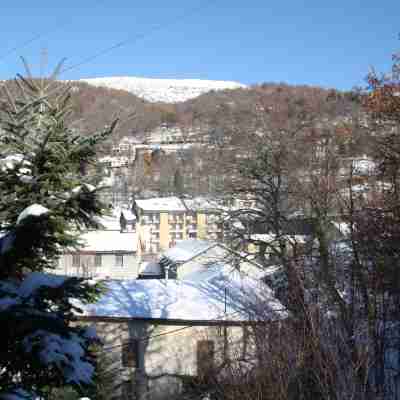 Le Grillon Hotel Exterior