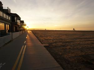 Bay Shores Peninsula Hotel