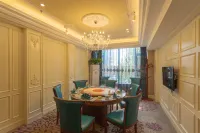 LANOU Hotel (Yucheng Debai Plaza) - parking