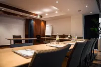 Krone Eat Drink Stay Hotels in Raas