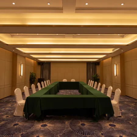 Meinian 21° International Hotel (Changsha Central South University New Campus)