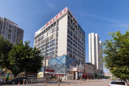 Vienna Hotel (Nanxiong Times Plaza) Отели рядом с достопримечательностью «Спортивный зал Наньшун»