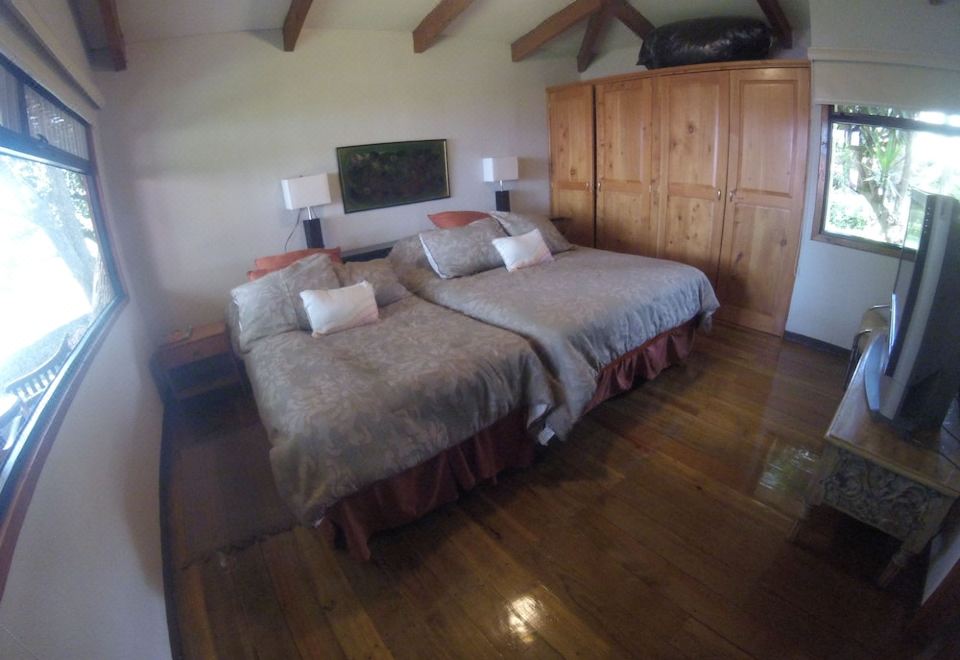 Lake Atitlán - Lake House at001 - Housity