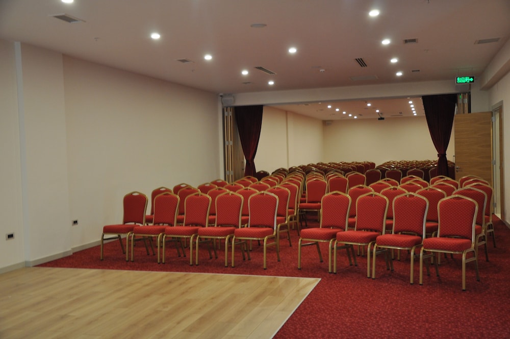 Grand Itimat Hotel (Grand İtimat Hotel)