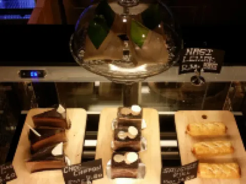 ゴー ホテル スバン・ジャヤのホテル