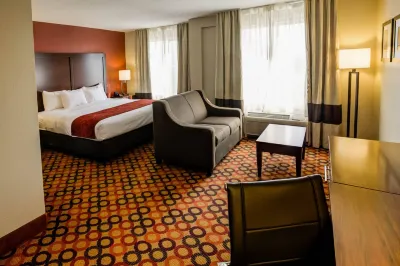 Comfort Suites Airport Hôtels à : Comte de Mecklenburg