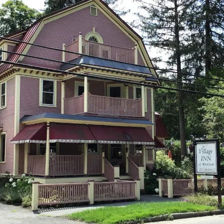 The Village Inn of Woodstock