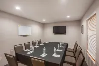 Country Inn & Suites by Radisson, Lewisville, TX فنادق في Lewisville