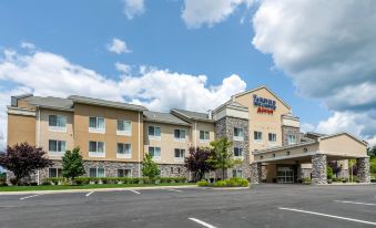 Fairfield Inn & Suites Slippery Rock