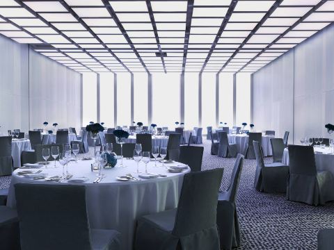 Renaissance Warsaw Airport Hotel
