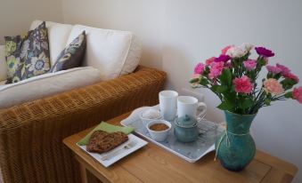 Black Mountain View Self Contained Guest Accommodation - Housity