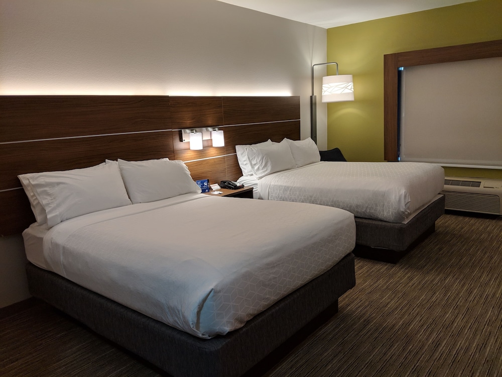 Holiday Inn Express Hotel & Suites Claypool Hill -Richlands Area, an Ihg Hotel