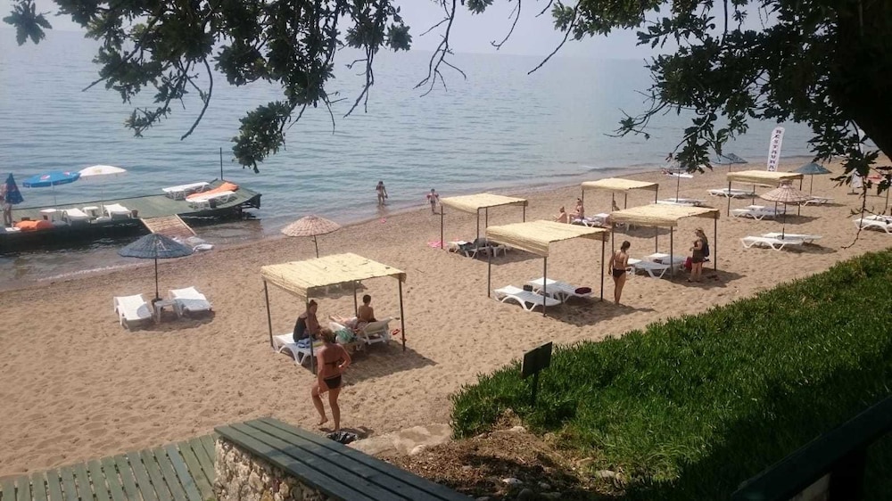 Troas Beach Hotel