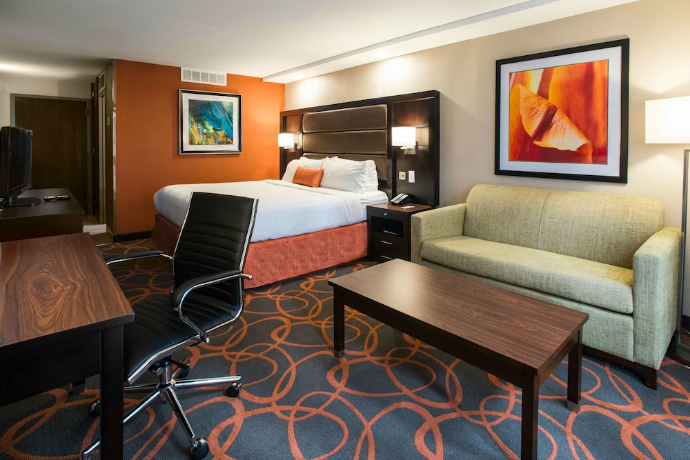 Best Western Premier Alton-St. Louis Area Hotel