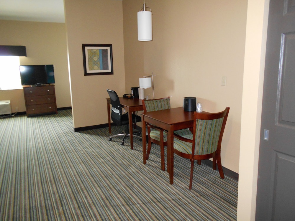 Best Western Plus Patterson Park Inn