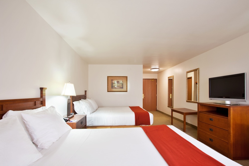 Holiday Inn Express Hotel & Suites Mattoon, an Ihg Hotel