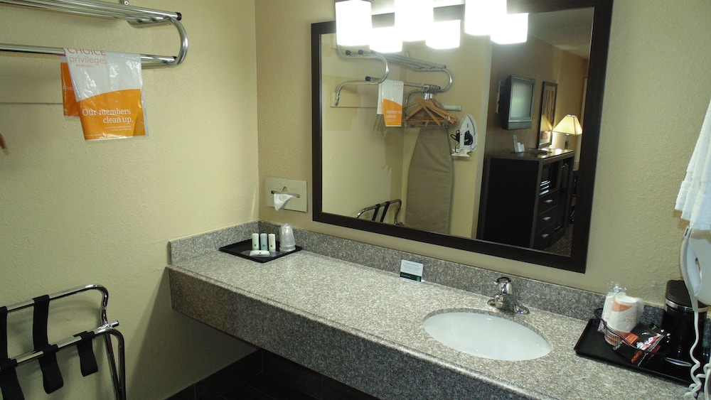 Quality Inn Glenpool - Tulsa