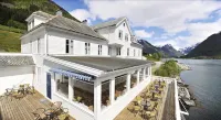 Fjærland Fjordstove Hotell Hotels near Sognefjord